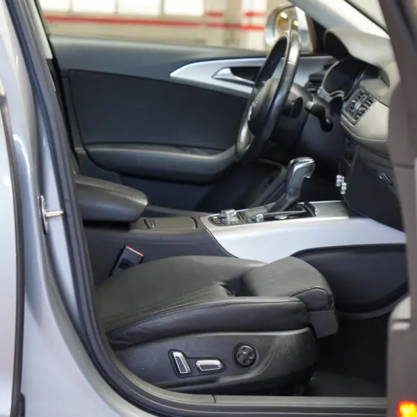Audi A6 Avant 2.0 TDi Sport S tronic 22