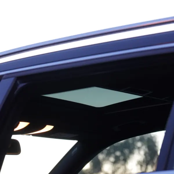 Mercedes-Benz E 300 Bluetec Hybrid Avantgarde 37