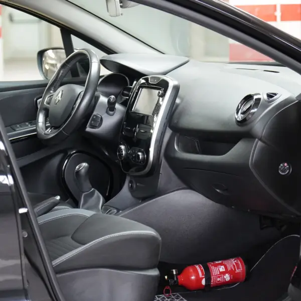 Renault Clio TCe 90 Dynamique 22
