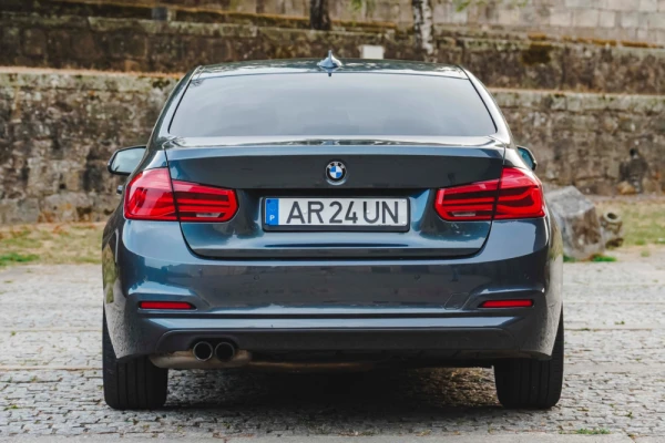 BMW 330 e Iperformance Luxury Line 4