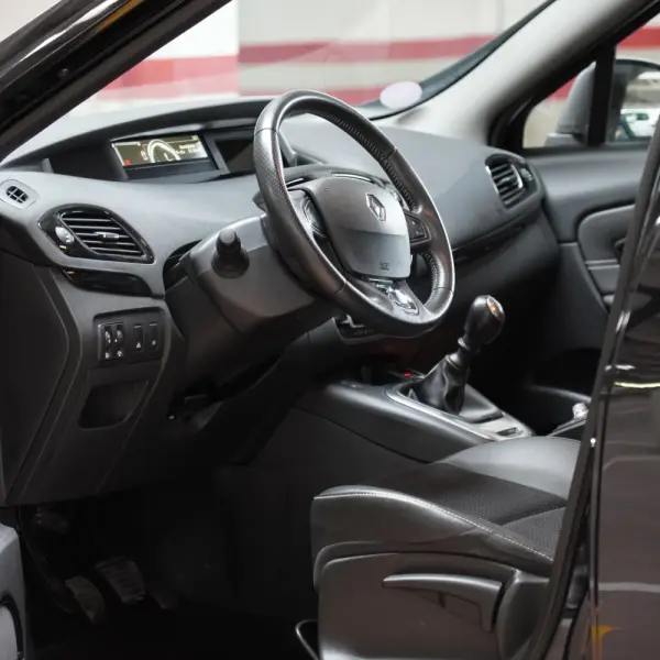 Renault Grand Scénic ENERGY TCe 115 Bose Edition 28