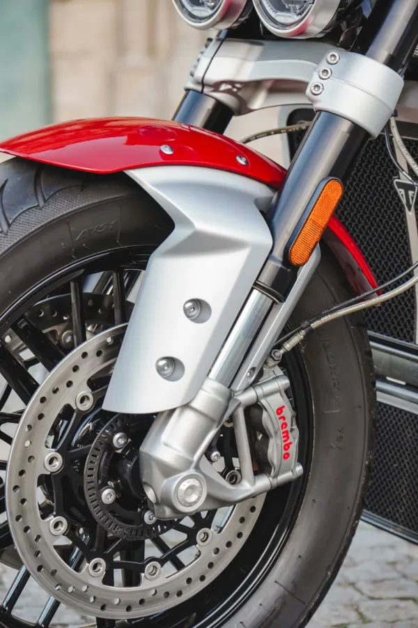 Triumph Rocket 3 R 20