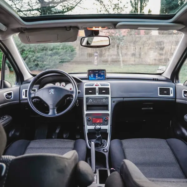 Peugeot 307 SW 1.6 HDi Black & Silver 7