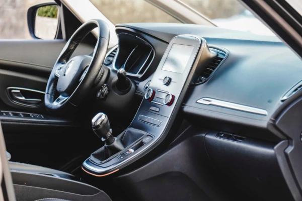 Renault Grand Scénic 1.5 dCi Dynamique S SS 12
