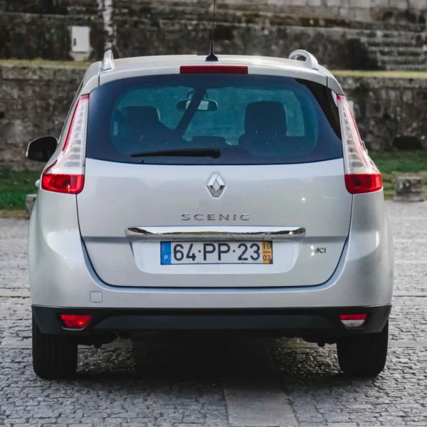 Renault Grand Scénic 1.5 dCi 110 Bose 39