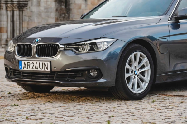 BMW 330 e Iperformance Luxury Line 39