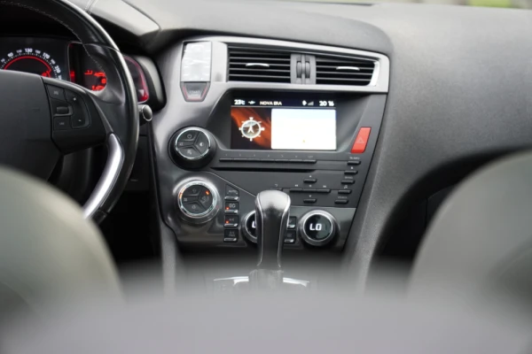 Citroën DS5 2.0 HDI 180 Business 32