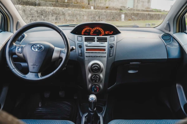 Toyota Yaris 1.0 VVT-i Rock in Rio 7
