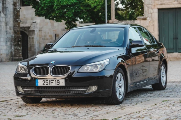 BMW 520 dA Touring Executive 2