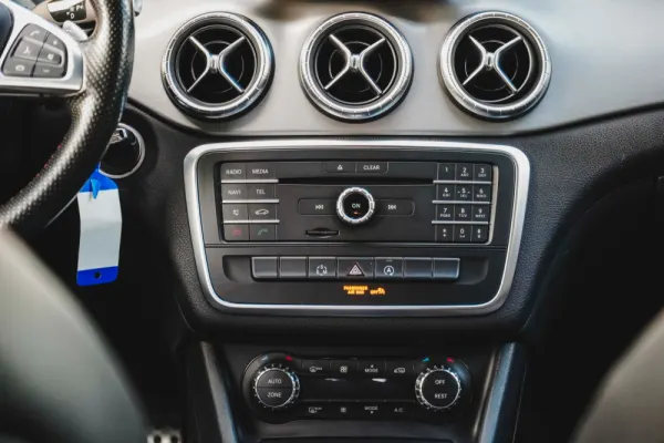 Mercedes-Benz CLA 200 Shooting Brake 200 CDI 7G-DCT AMG Line 16