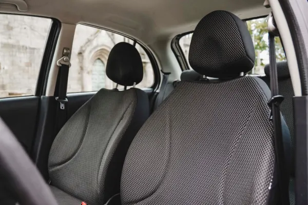 Nissan Micra 1.2 Acenta 10