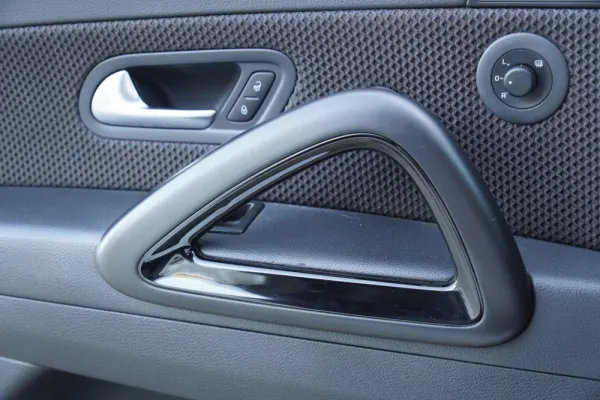 Volkswagen Scirocco 2.0 TSI Highline 25