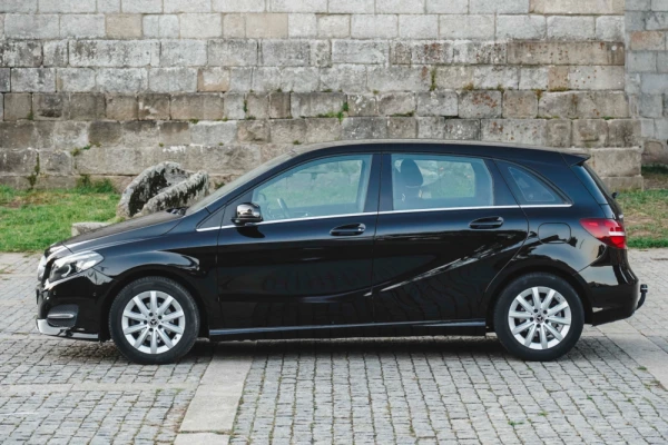 Mercedes-Benz Classe B 180D Ambition 36