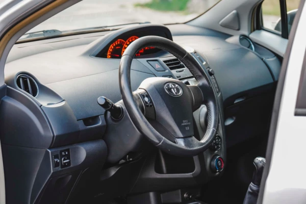 Toyota Yaris 1.0 VVT-i Rock in Rio 11