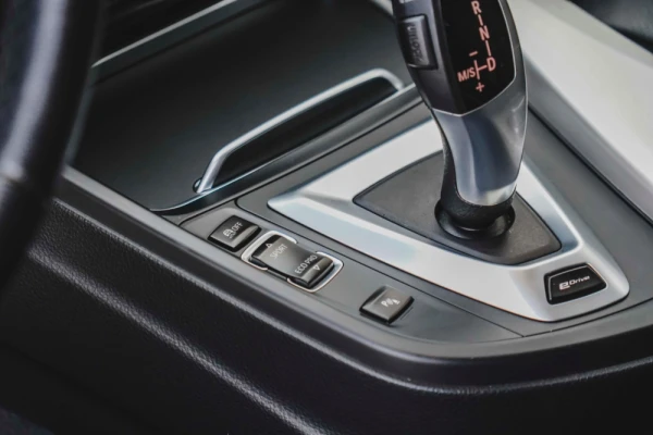 BMW 330 e Iperformance Luxury Line 21