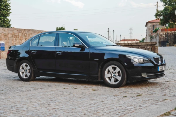 BMW 520 dA Touring Executive 36