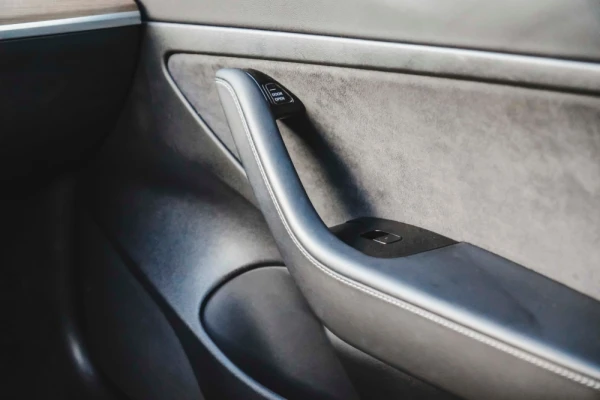 Tesla Model 3 Standard RWD Plus 25