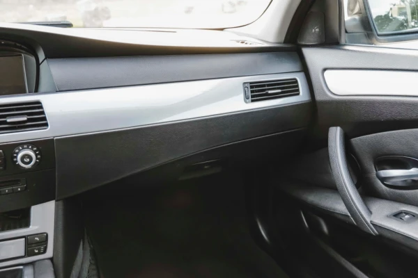 BMW 520 dA Touring Executive 17