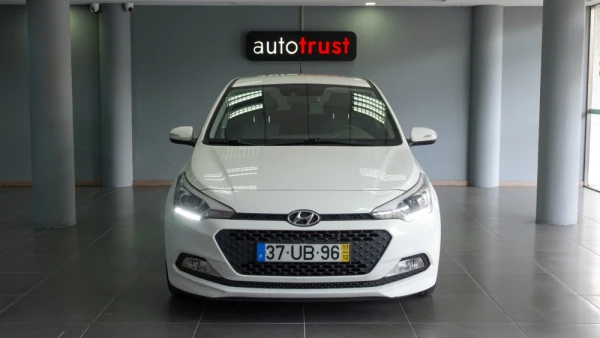 Hyundai i20 1.1 CRDi Comfort 2