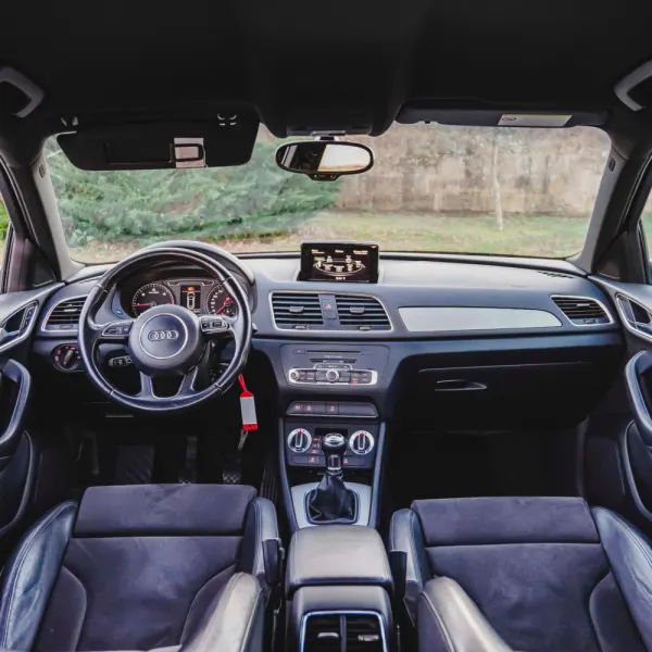 Audi Q3 2.0 TDI Business Line S-line 8