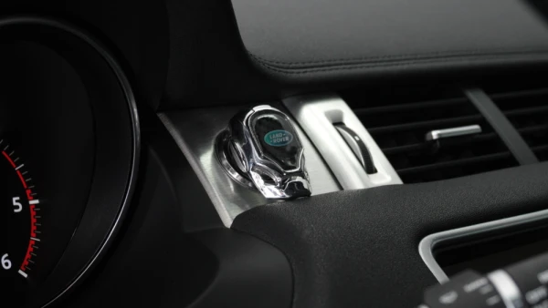 Land Rover Range Rover Evoque Outro 23