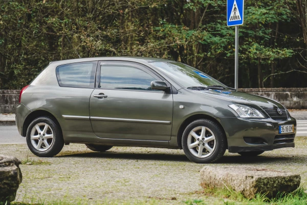 Toyota Corolla 2.0 D-4D Compact 12