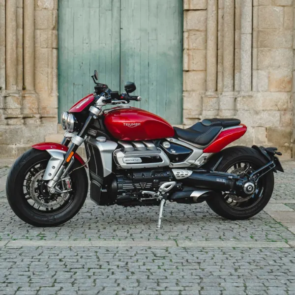 Triumph Rocket 3 R 3
