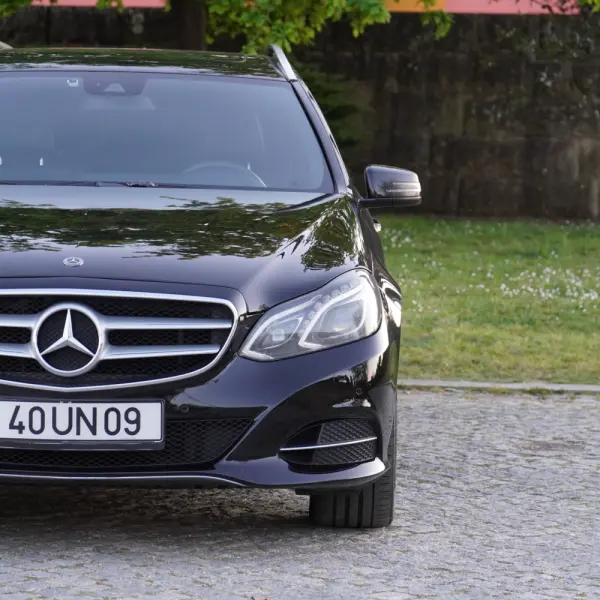 Mercedes-Benz E 300 Bluetec Hybrid Avantgarde 44