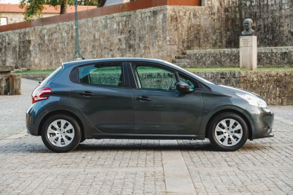 Peugeot 208 1.0 VTi Access 21