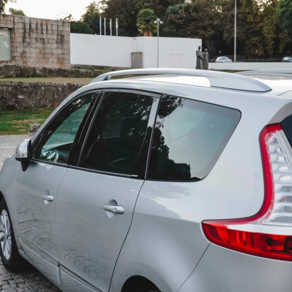 Renault Grand Scénic 1.5 dCi 110 Bose 40