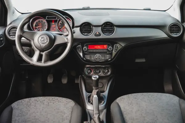 Opel Adam 1.2 7