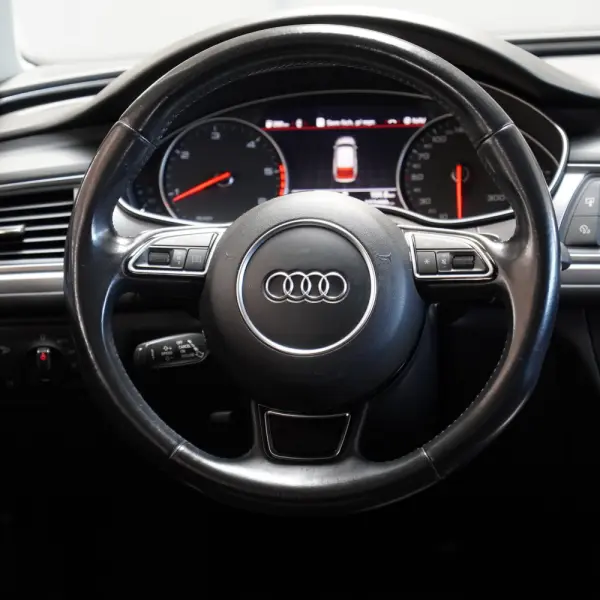 Audi A6 Avant 2.0 TDi Sport S tronic 14