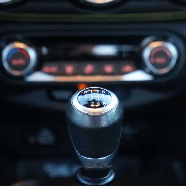 Nissan Juke 1.0 DIG-T Kiiro 23