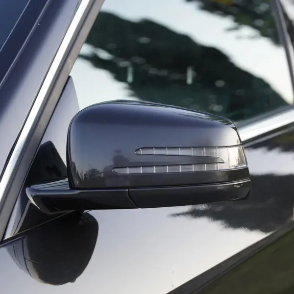 Mercedes-Benz E 300 Bluetec Hybrid Avantgarde 50