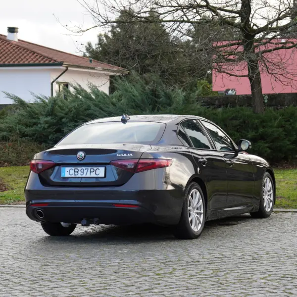 Alfa Romeo Giulia 2.2 D 32