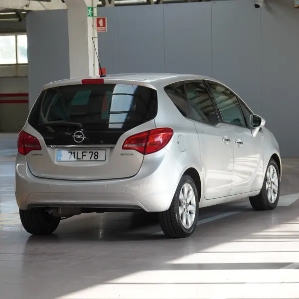 Opel Meriva 1.3 CDTI Cosmo 7
