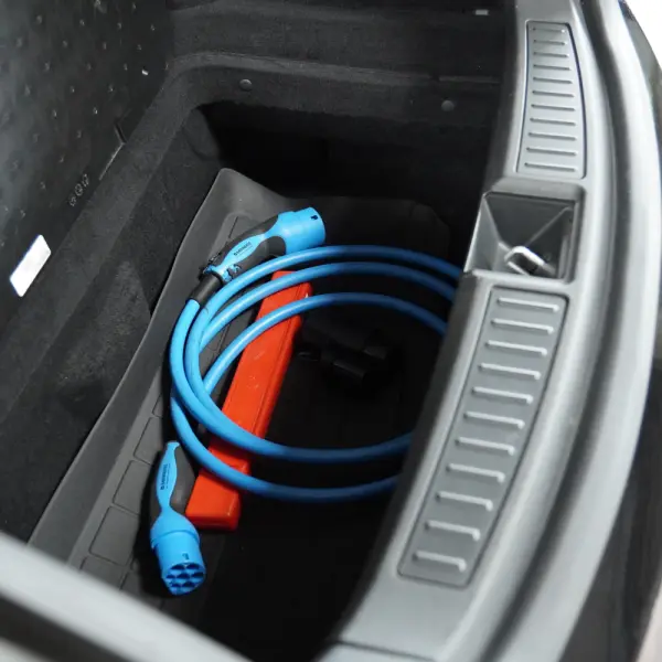 Tesla Model S 85 49