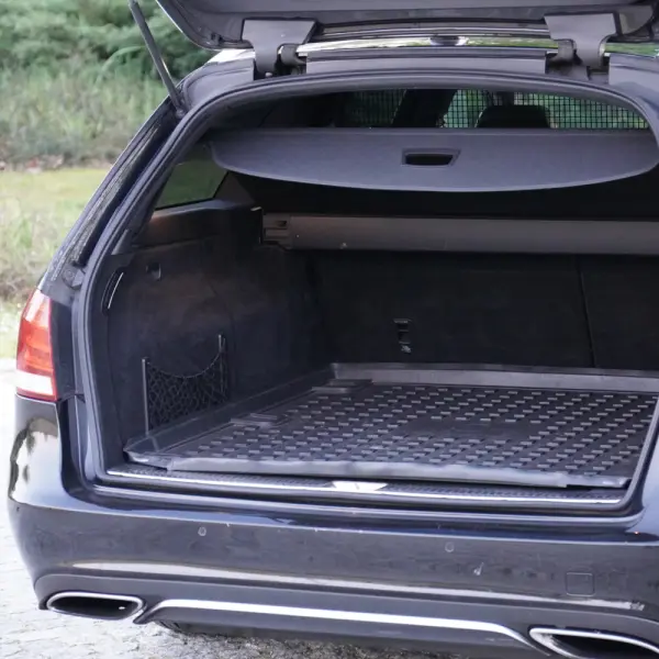 Mercedes-Benz E 300 Bluetec Hybrid Avantgarde 54