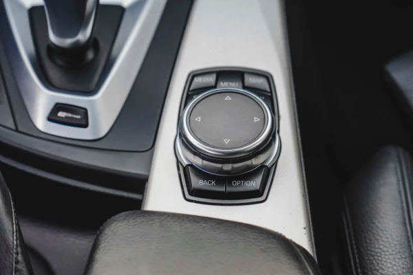 BMW 330 e Iperformance Luxury Line 29
