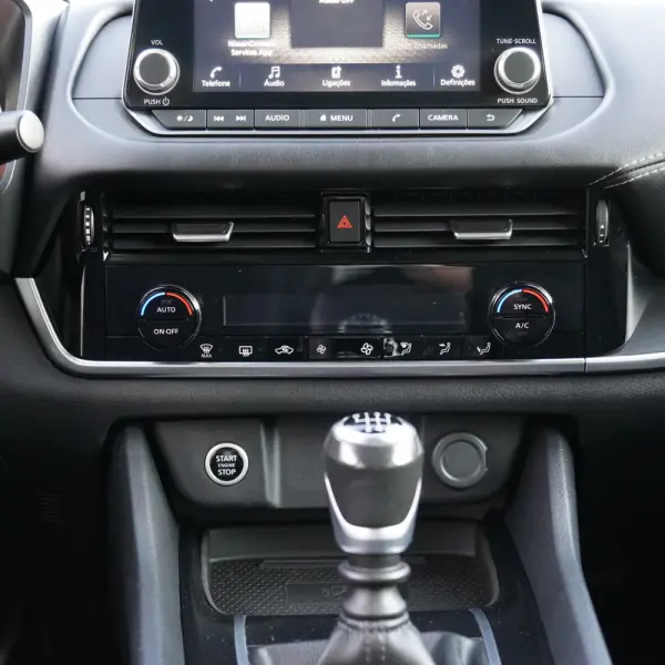 Nissan Qashqai 1.3 DIG-T MHEV 140 cv 27