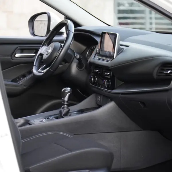 Nissan Qashqai 1.3 DIG-T MHEV 140 cv 15