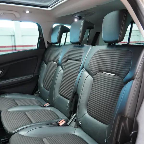 Renault Grand Scénic 1.7 Blue dCi Bose Edition EDC 12