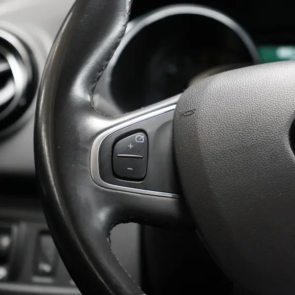 Renault Clio TCe 90 Dynamique 19