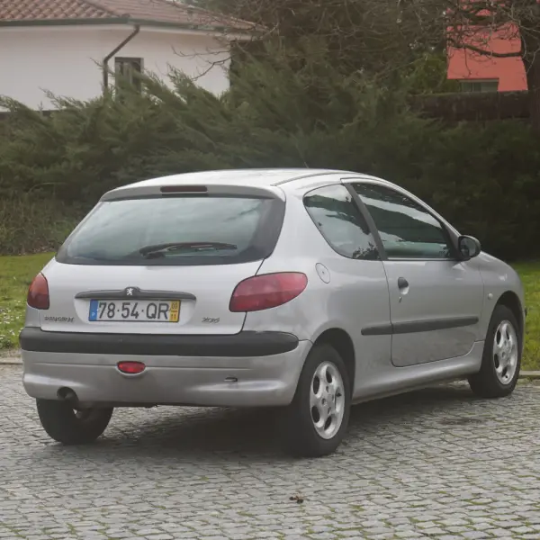 Peugeot 206 1.9 D XR Présence 16