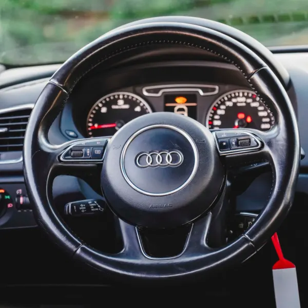 Audi Q3 2.0 TDI Business Line S-line 13