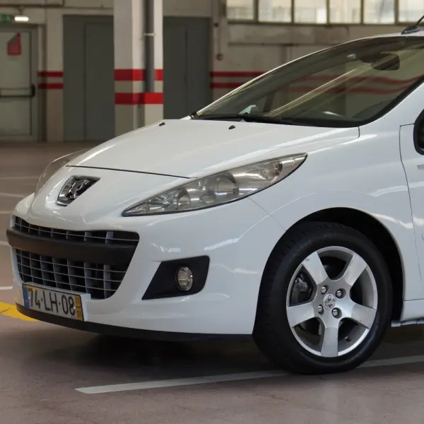 Peugeot 207 CC 1.6 SE 200 Anos 28