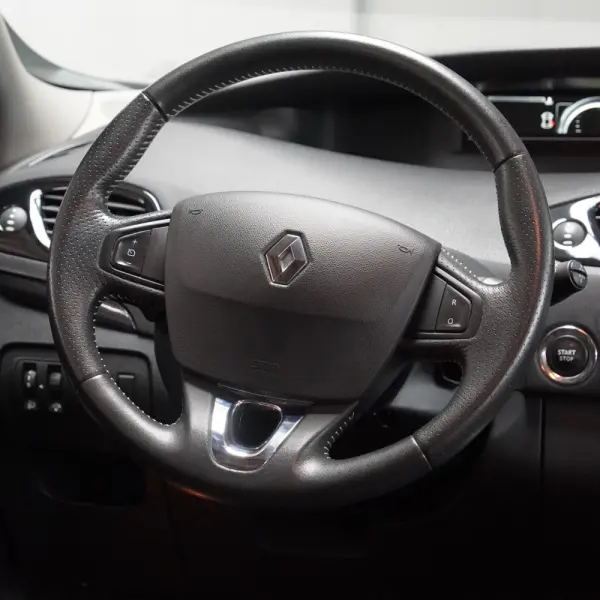Renault Grand Scénic ENERGY TCe 115 Bose Edition 15