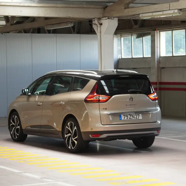 Renault Grand Scénic 1.7 Blue dCi Bose Edition EDC 45
