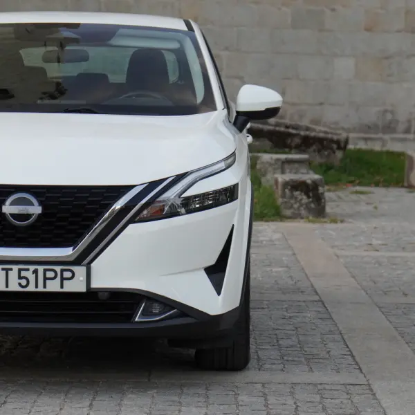 Nissan Qashqai 1.3 DIG-T MHEV 140 cv 35