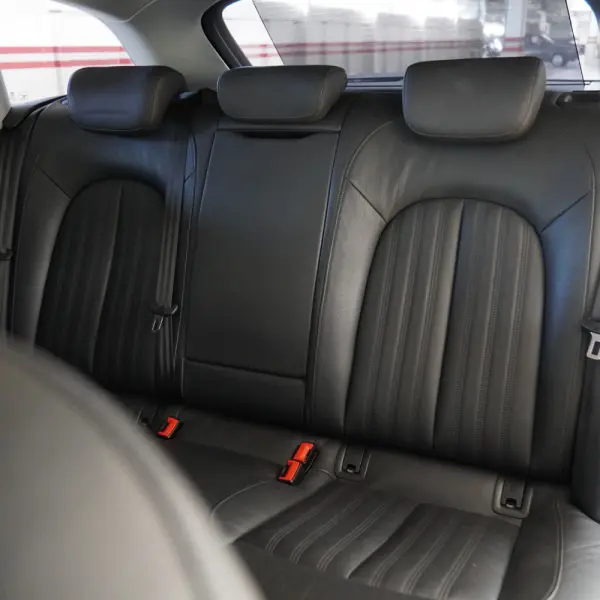 Audi A6 Avant 2.0 TDi Sport S tronic 13